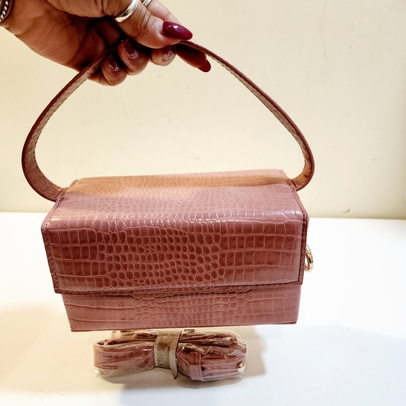 Like Dreams Pink Croc-Embossed Small Boxy  Handbag - Picture 6 of 15
